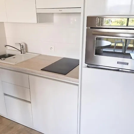 Daire Confortable A Mandelieu-la-napoule, 37 M², Piscine *