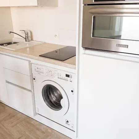 Apartment Confortable A Mandelieu-la-napoule, 37 M², Piscine