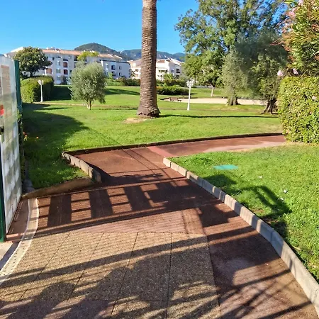 Confortable A Mandelieu-la-napoule, 37 M², Piscine *